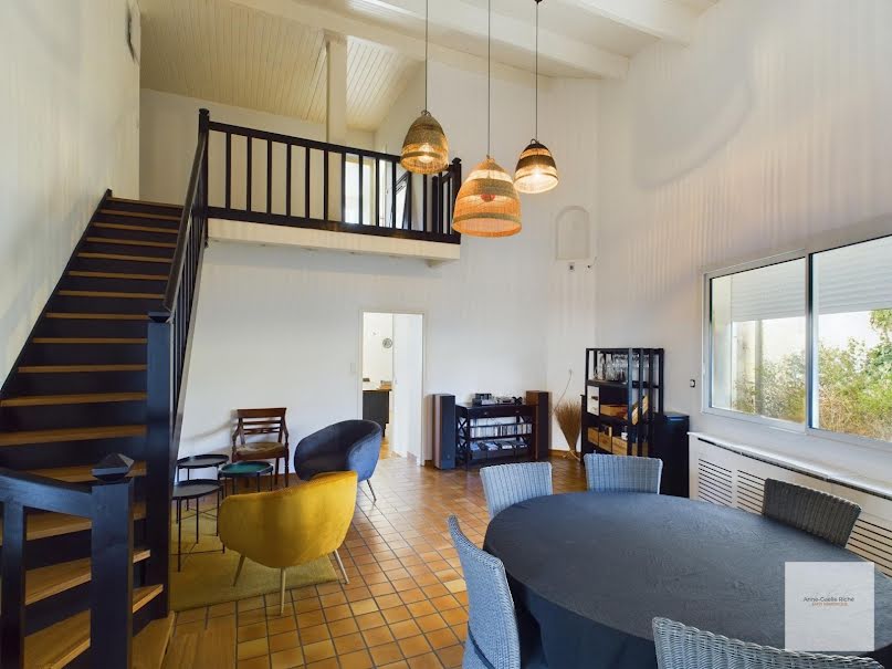 Vente maison 8 pièces 280 m² à Beauvoir-sur-Niort (79360), 229 500 €