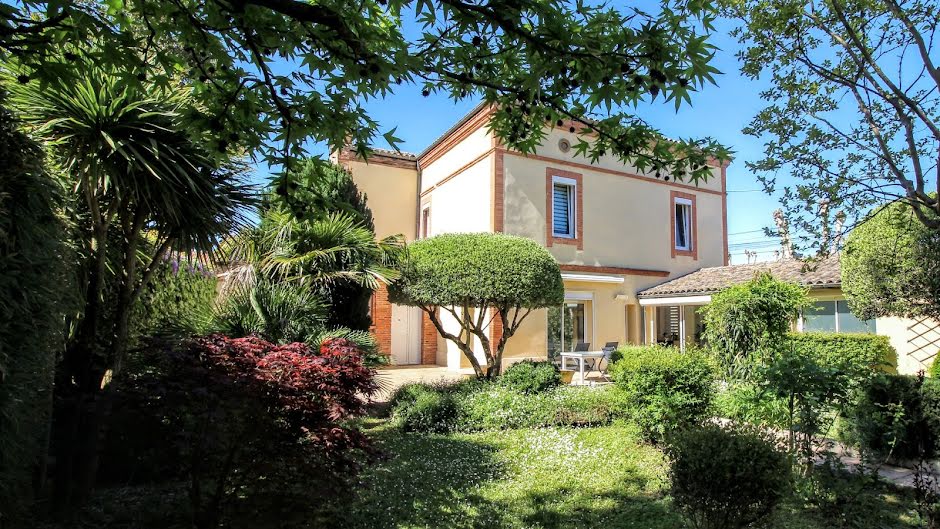 Vente maison 8 pièces 320 m² à Castelsarrasin (82100), 483 000 €