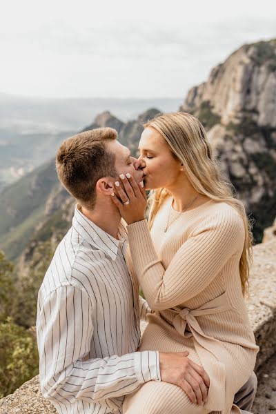 結婚式の写真家Anna Svobodova (annasvobodova)。2023 6月22日の写真