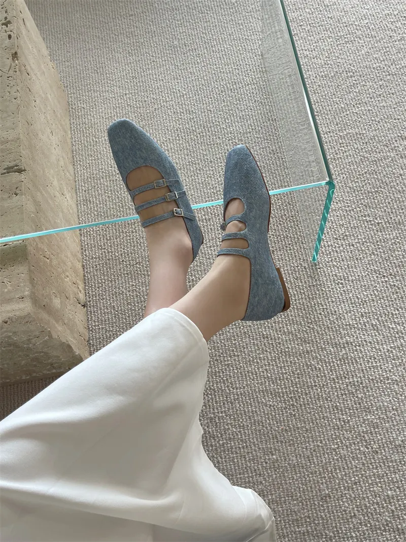 Title 18, Damskie buty z kwadratowym noskiem i niskim kro...