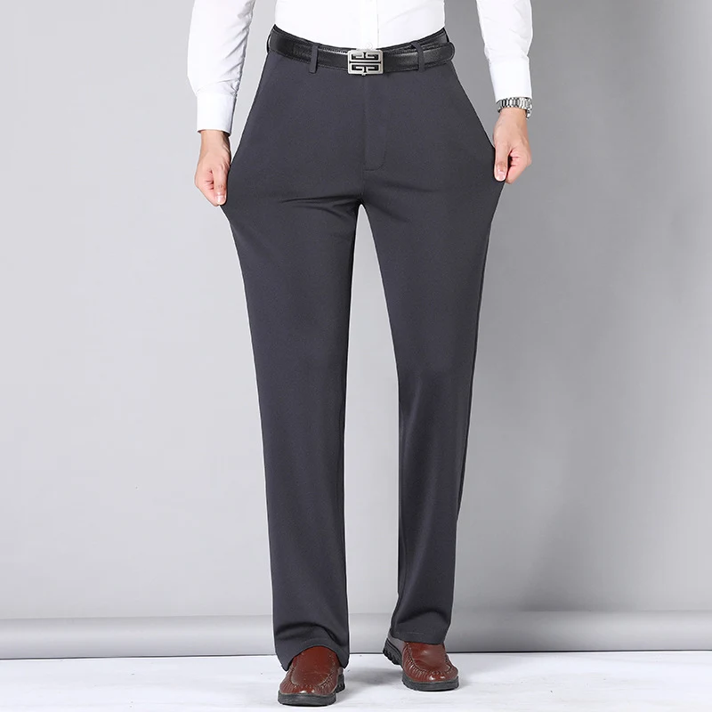 Pantalon décontracté droit ample pour homme d'affaires Confort et style au travail et en week-end. Parfait pour un look professionnel décontracté.