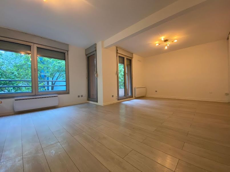 Location meublée appartement 3 pièces 87 m² à Lyon 3ème (69003), 1 500 €