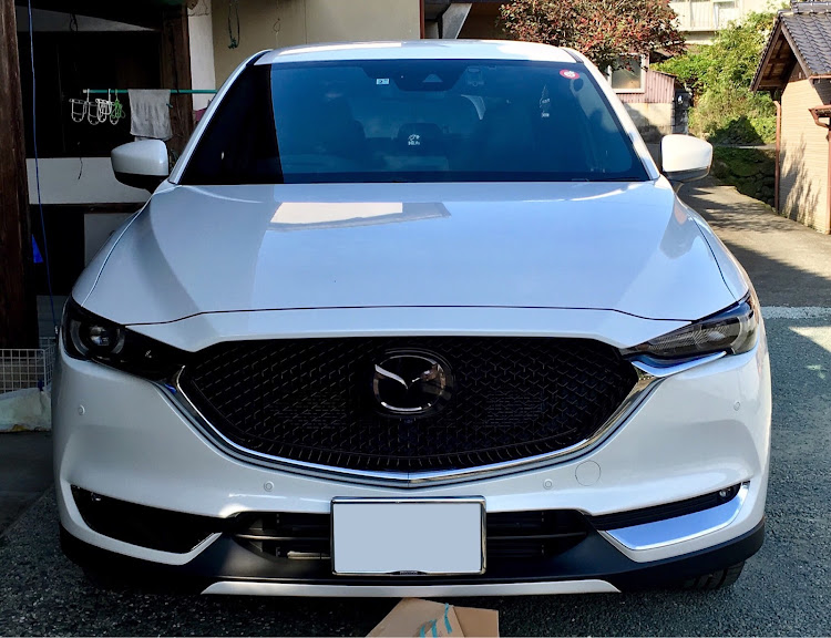 CX-5のカーエレクトロニクス・CX-5・ガーニッシュ・ラッピングに関するカスタム事例の投稿画像1枚目