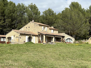 maison à Roussillon (84)