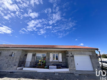 maison à Trézioux (63)