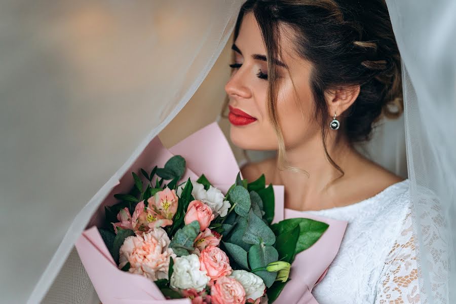 Fotógrafo de casamento Evgeniya Rafikova (raphikova). Foto de 23 de fevereiro 2019