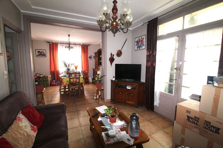 Vente maison 7 pièces 178 m² à Ham (80400), 161 000 €