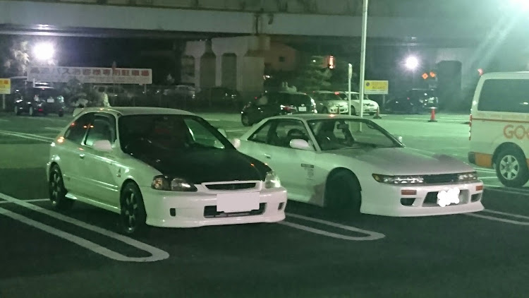 シビックタイプRのシルビア・シビックタイプR・ドライブに関するカスタム事例の投稿画像1枚目