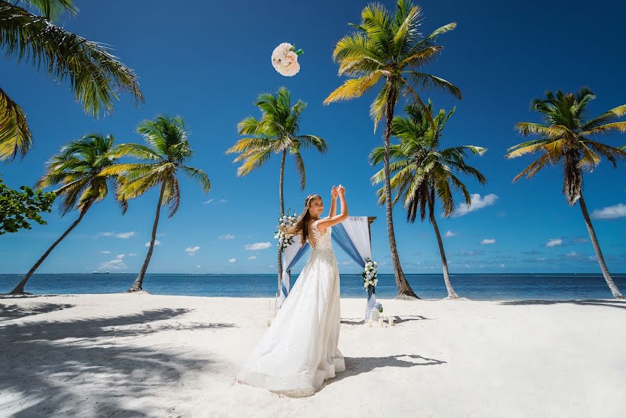 Fotógrafo de casamento Irina Savinova (irina-dominicana). Foto de 22 de agosto 2022