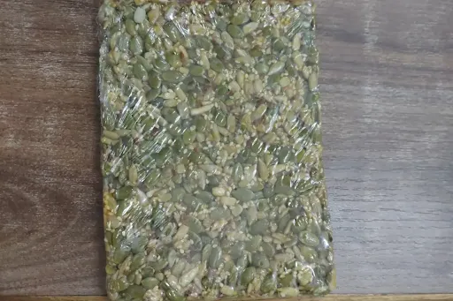 Multi Grain Chikki [250 Grams]