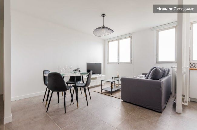 Location meublée appartement 2 pièces 45 m² à Paris 19ème (75019), 2 304 €