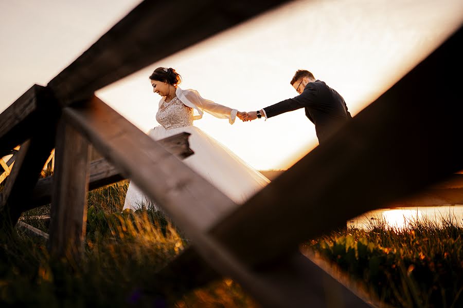 Wedding photographer Leonardo Scarriglia (leonardoscarrig). Photo of 13 May 2021