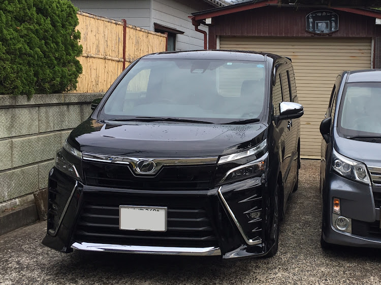 ヴォクシーの洗車に関するカスタム事例の投稿画像1枚目