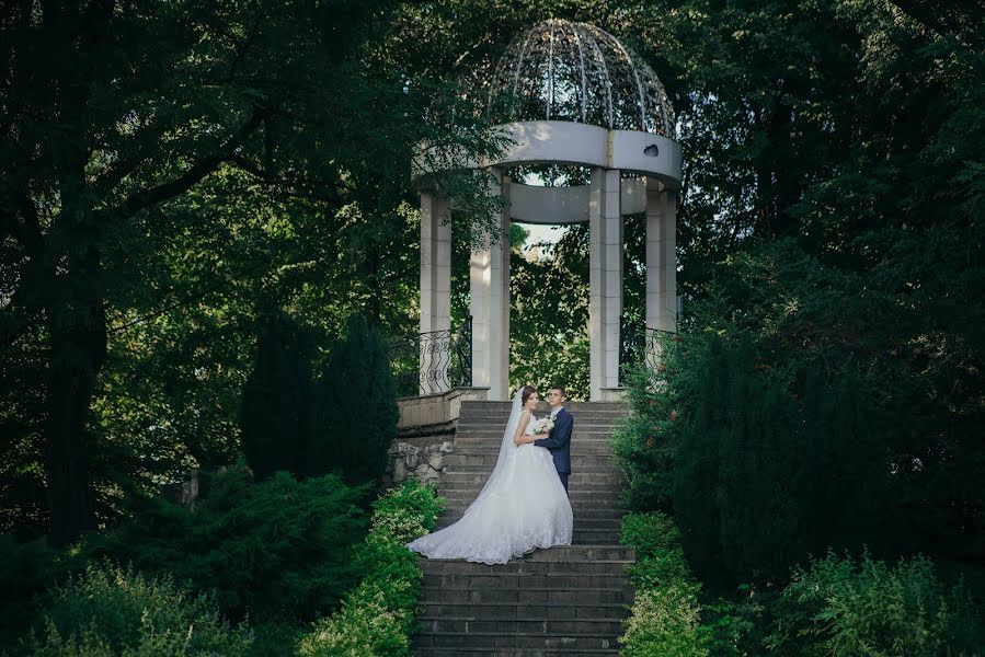 Fotógrafo de casamento Nastya Bass (nastyabas). Foto de 16 de outubro 2017