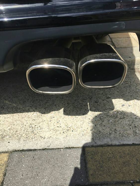 ヴォクシーのﾏﾌﾗｰ上げ・洗車に関するカスタム事例の投稿画像1枚目