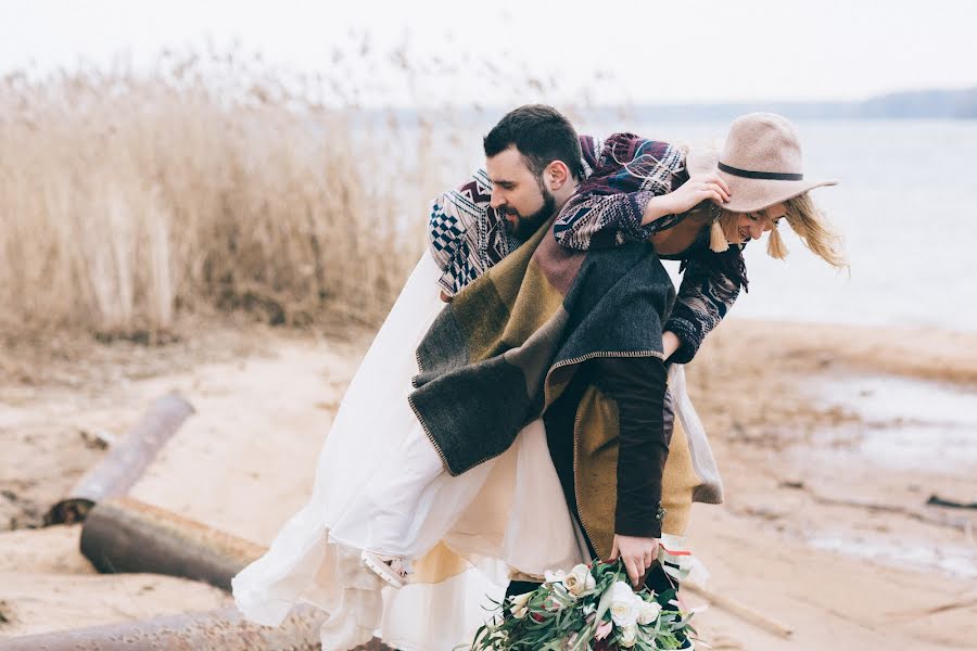 Fotógrafo de casamento Oleg Fomkin (morfin). Foto de 31 de março 2017