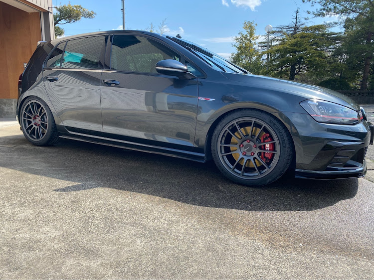 ゴルフGTIのGOLF7gti・ホイール交換・GTC01RR・gti club sports・コロナウイルスに負けるなに関するカスタム事例の投稿画像1枚目