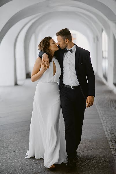 Fotógrafo de casamento Przemysław Kasperski (pewnegodnia). Foto de 5 de fevereiro 2020