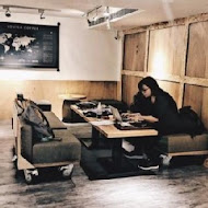 LOUISA COFFEE路易莎咖啡