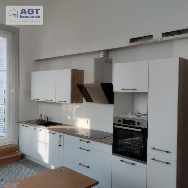 Location  appartement 6 pièces 222 m² à Beauvais (60000), 2 300 €