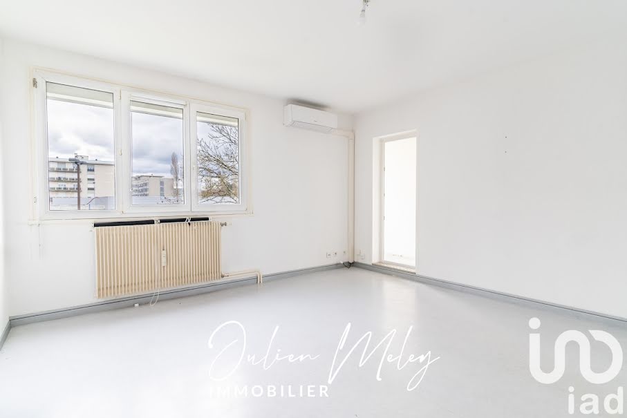 Vente appartement 3 pièces 64 m² à Montbeliard (25200), 62 000 €