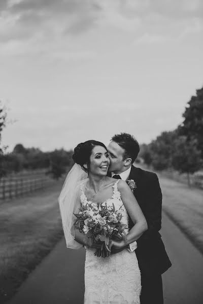 Fotografo di matrimoni Rosie Kelly (rosiekellyphoto). Foto del 29 maggio 2019