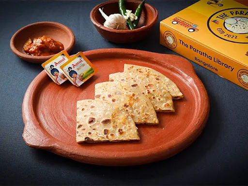 Chilli Garlic Paratha (2 Pc)