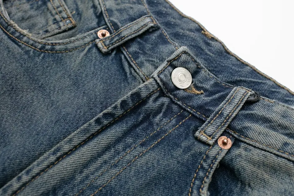 Maillard High Waist Loose Wide Legs Jeans, comfortable and stylish jeans for women, offering a relaxed fit and a modern 