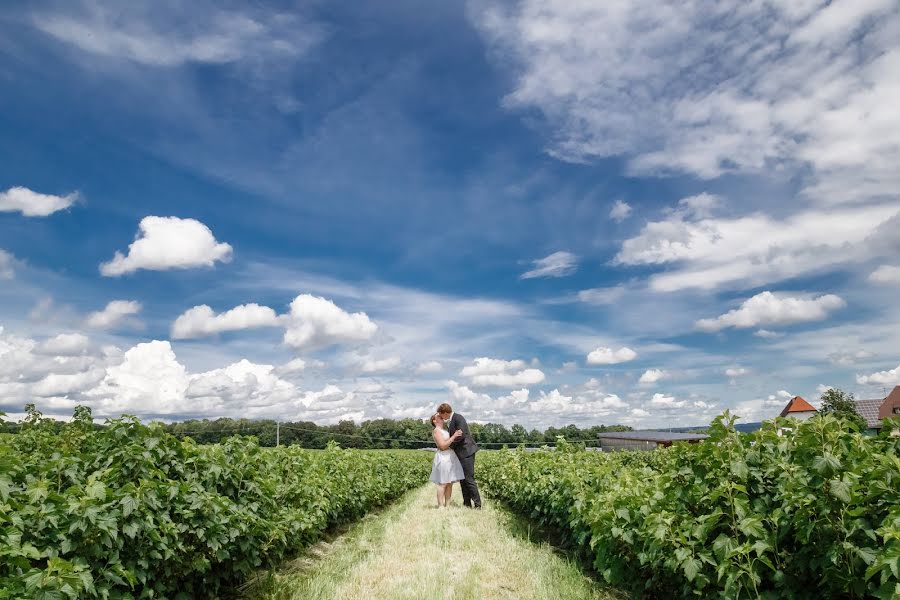 Fotografo di matrimoni Lena Fricker (lenafricker). Foto del 9 agosto 2017