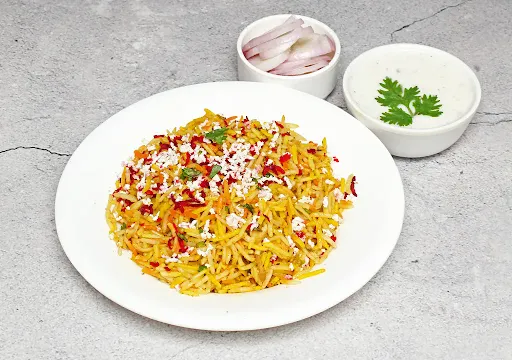 Veg Dum Handi Biryani With Raita