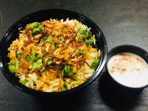 Chicken Dum Biryani (Boneless)