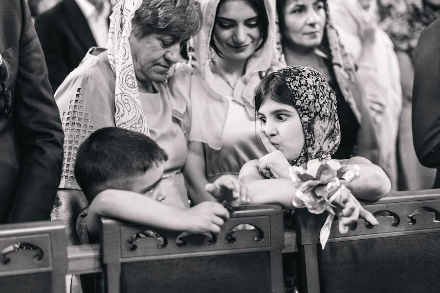 Fotógrafo de casamento Armonti Mardoyan (armonti). Foto de 10 de fevereiro 2023