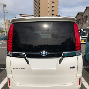 エスクァイア ZWR80G