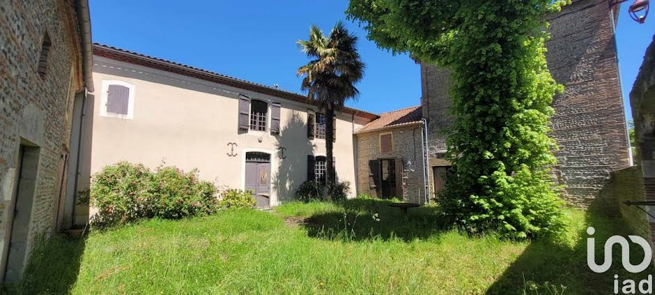 Vente maison 9 pièces 529 m² à Grenade-sur-l'Adour (40270), 250 000 €