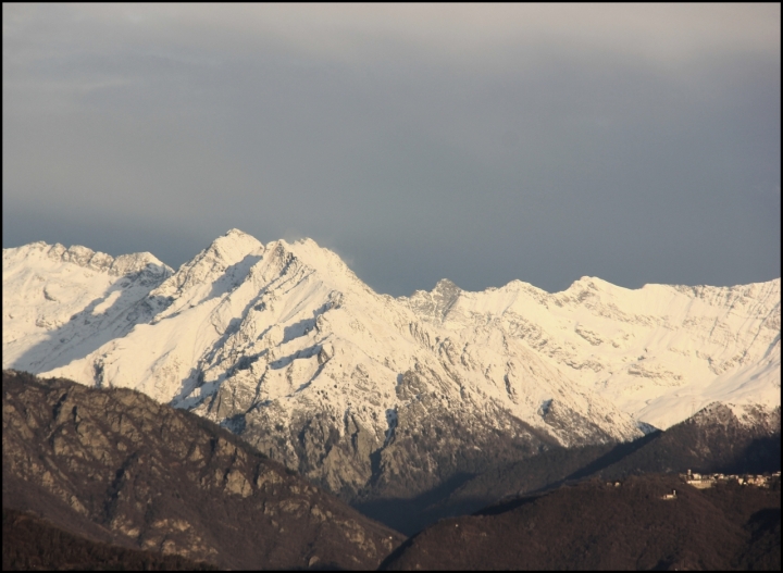 TRA LA TERRA E.... di gian