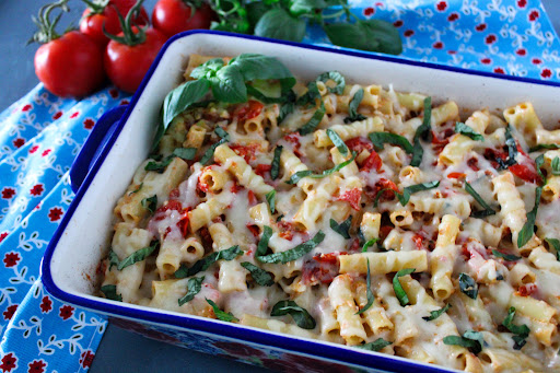 Baked Ziti Feta Pasta ready to be served.