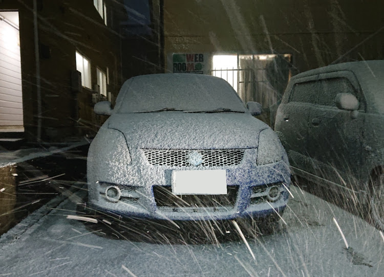 スイフトのzc11s・雪が積もった・スイフトに関するカスタム事例の投稿画像1枚目