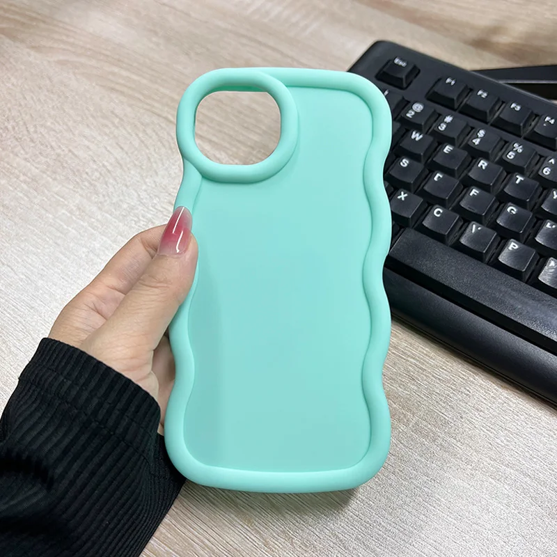 Custodia Macaron Big Wave per 16Pro, silicone morbido antiurto, protegge dalle cadute, design alla moda e confortevole, un'onda di protezione.