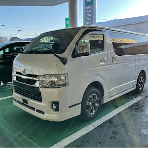 ハイエースバン GDH206V