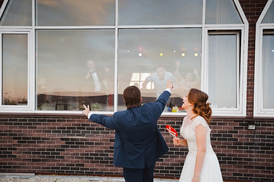 Fotografo di matrimoni Anastasiya Belyakova (malenkaya). Foto del 11 novembre 2015