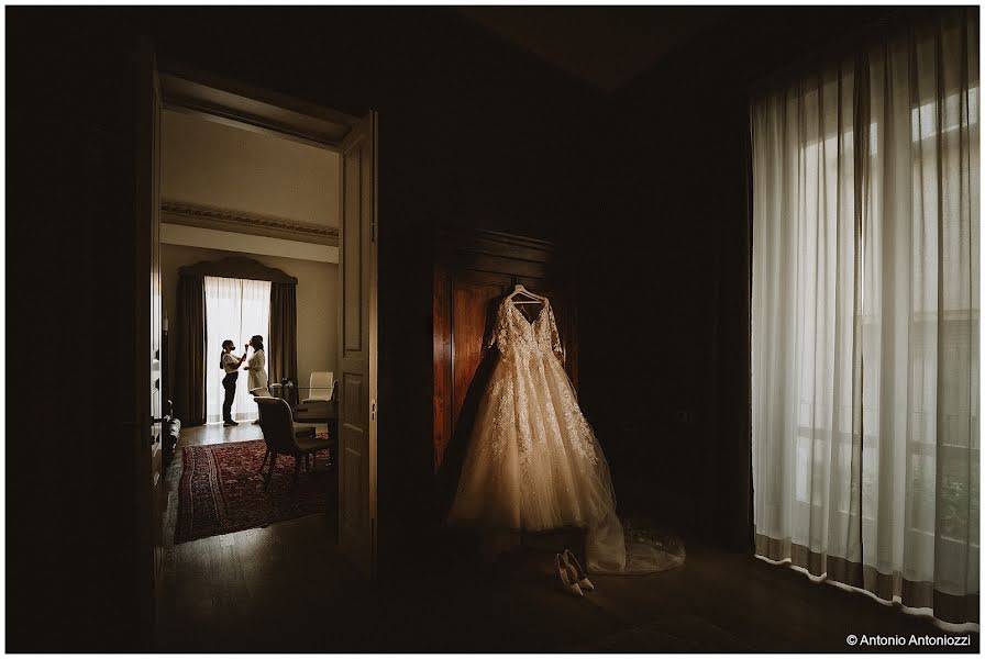 結婚式の写真家Antonio Antoniozzi (antonioantonioz)。2022 4月11日の写真