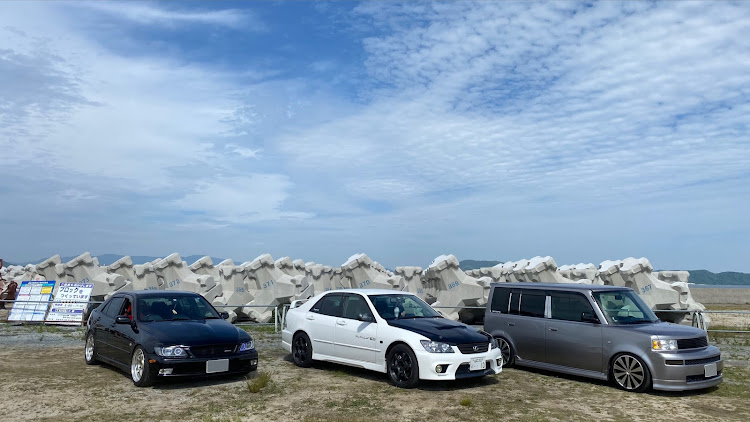 アルテッツァの毎月10日はアルテッツァの日・前期ネオカスタマイズ・クオリタート・車検どこで受けてる？・愛車の白黒写真展に関するカスタム事例の投稿画像3枚目