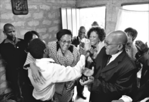 President Zuma visited Regina Zwane's house during the launch of the National Solar Water Heating Programme at Winterveldt, Tshwane. 28/04/2010. © GCIS.