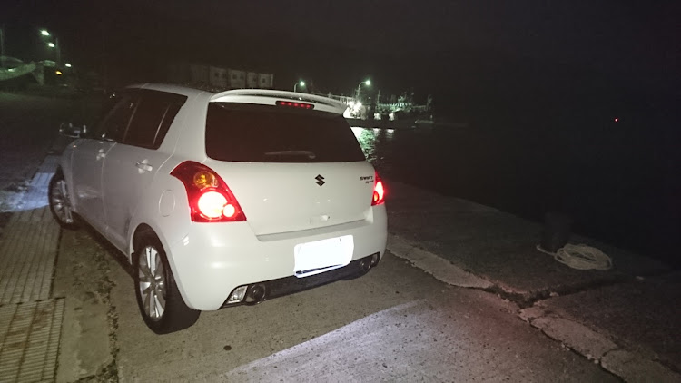 スイフトスポーツのスイフトスポーツzc31s・夜のドライブ・密かな願望に関するカスタム事例の投稿画像2枚目