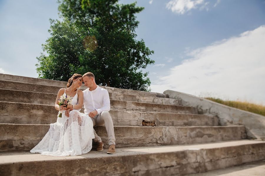 Fotógrafo de casamento Anna Kabasina (annkabasina). Foto de 7 de dezembro 2017