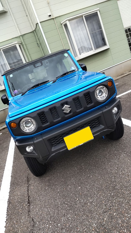ジムニーのジムニー・JB64W・初投稿・ジムニーJB64W・ブリスクブルーメタリックに関するカスタム事例の投稿画像1枚目