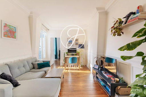 Apartment 4