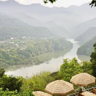 森鄰水岸景觀咖啡館