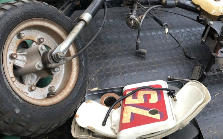 スカイラインのDIY・KV75に関するカスタム事例の投稿画像2枚目