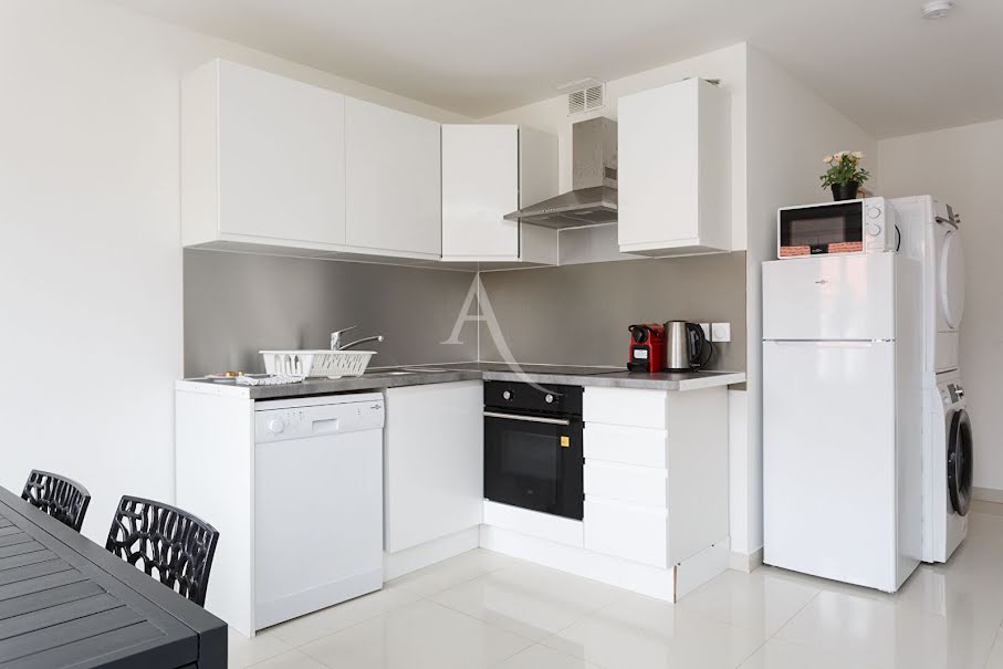 Location  appartement 3 pièces 50.45 m² à Le Blanc-Mesnil (93150), 1 700 €